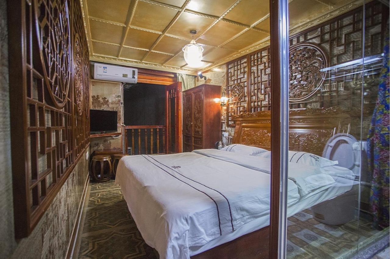 Lqj Riverside Guest House Fenghuang Kültér fotó