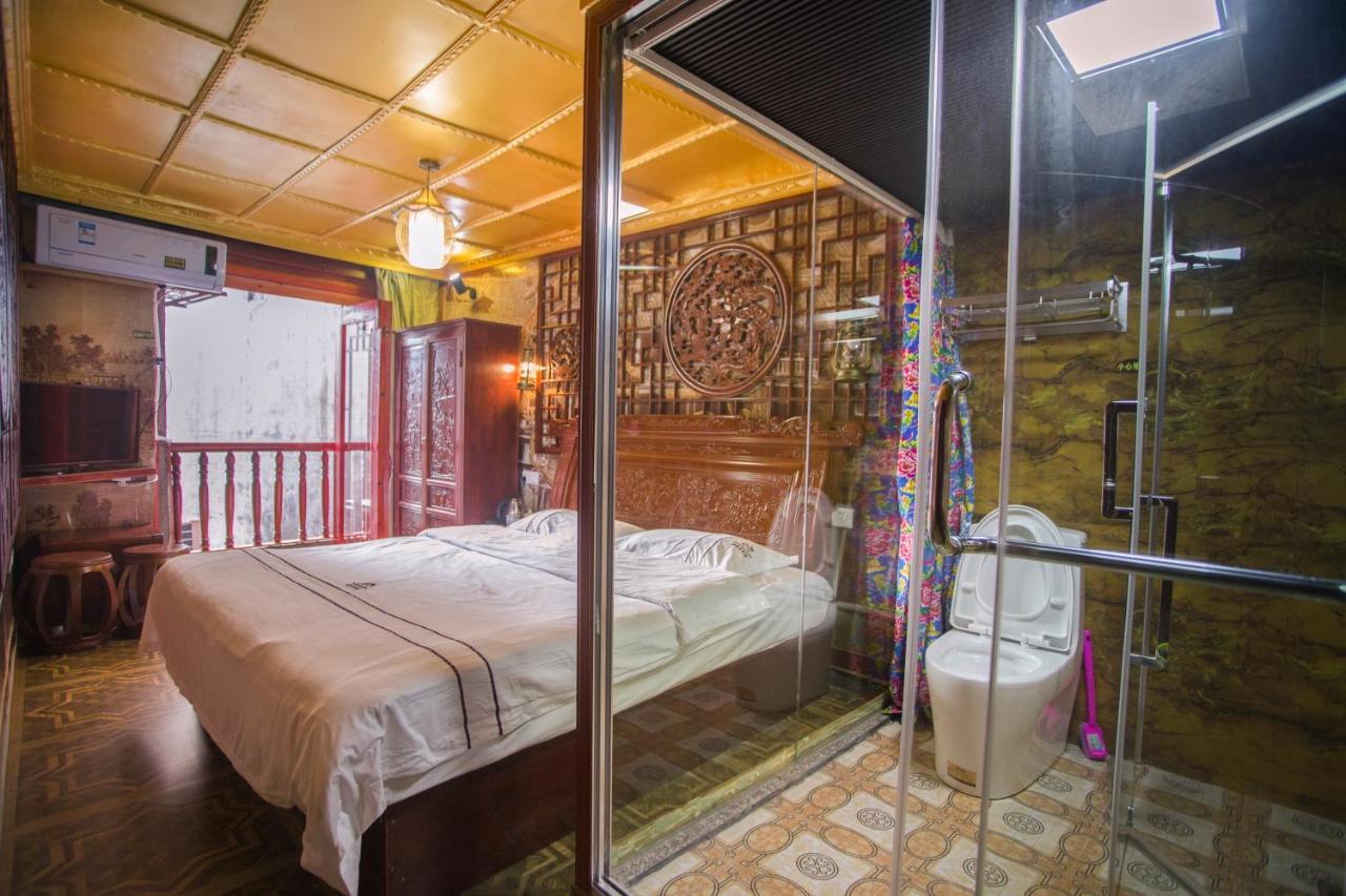 Lqj Riverside Guest House Fenghuang Kültér fotó